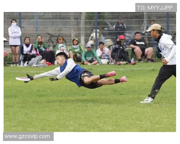 北京飞盘队在世界滑板锦标赛中以96分稳居积分榜首位